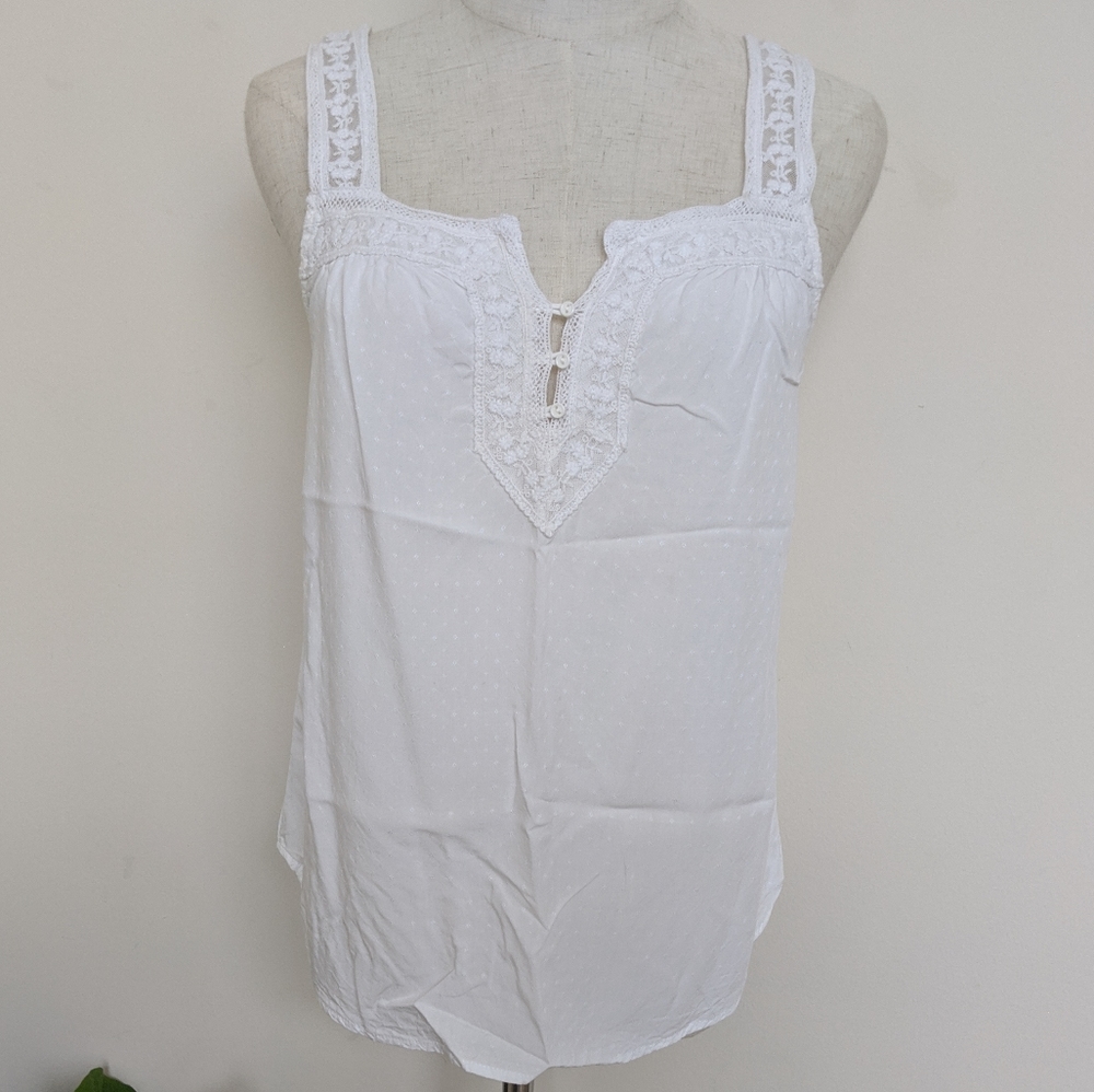 Forever 21 white lace tank top